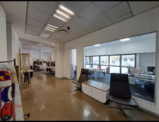 194M² OFFICE TO LET IN MELROSE ARCH